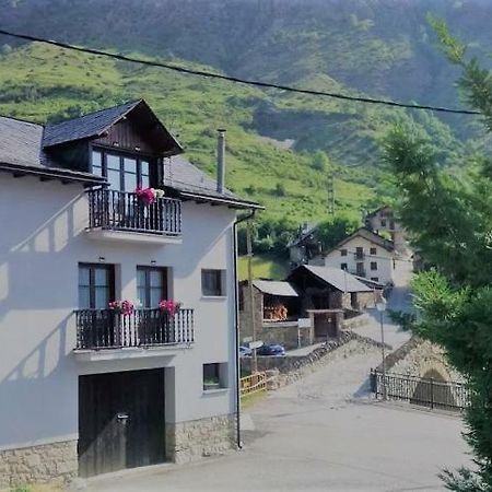 Apartaments Pont Romànic Espot Extérieur photo