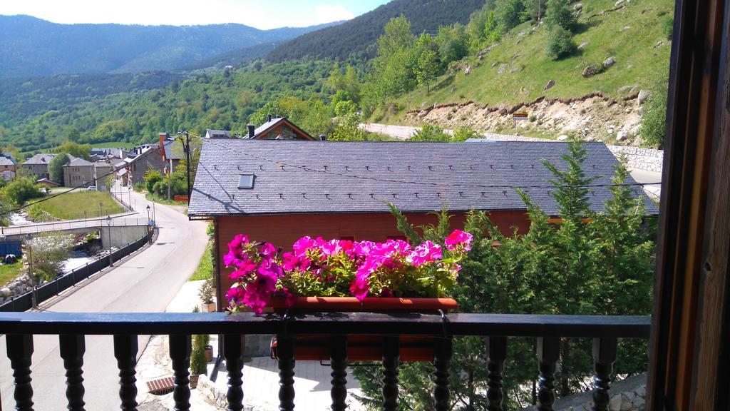 Apartaments Pont Romànic Espot Extérieur photo