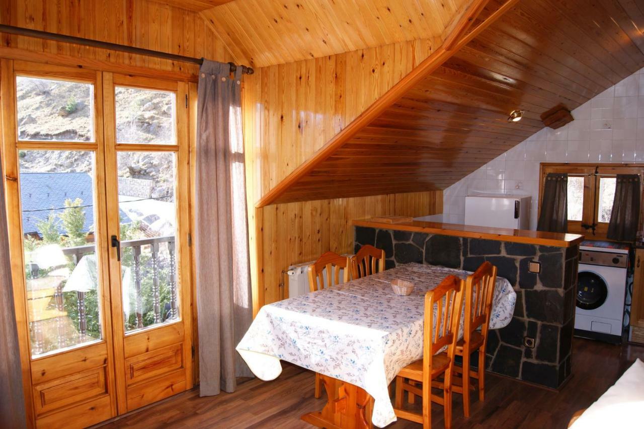 Apartaments Pont Romànic Espot Extérieur photo
