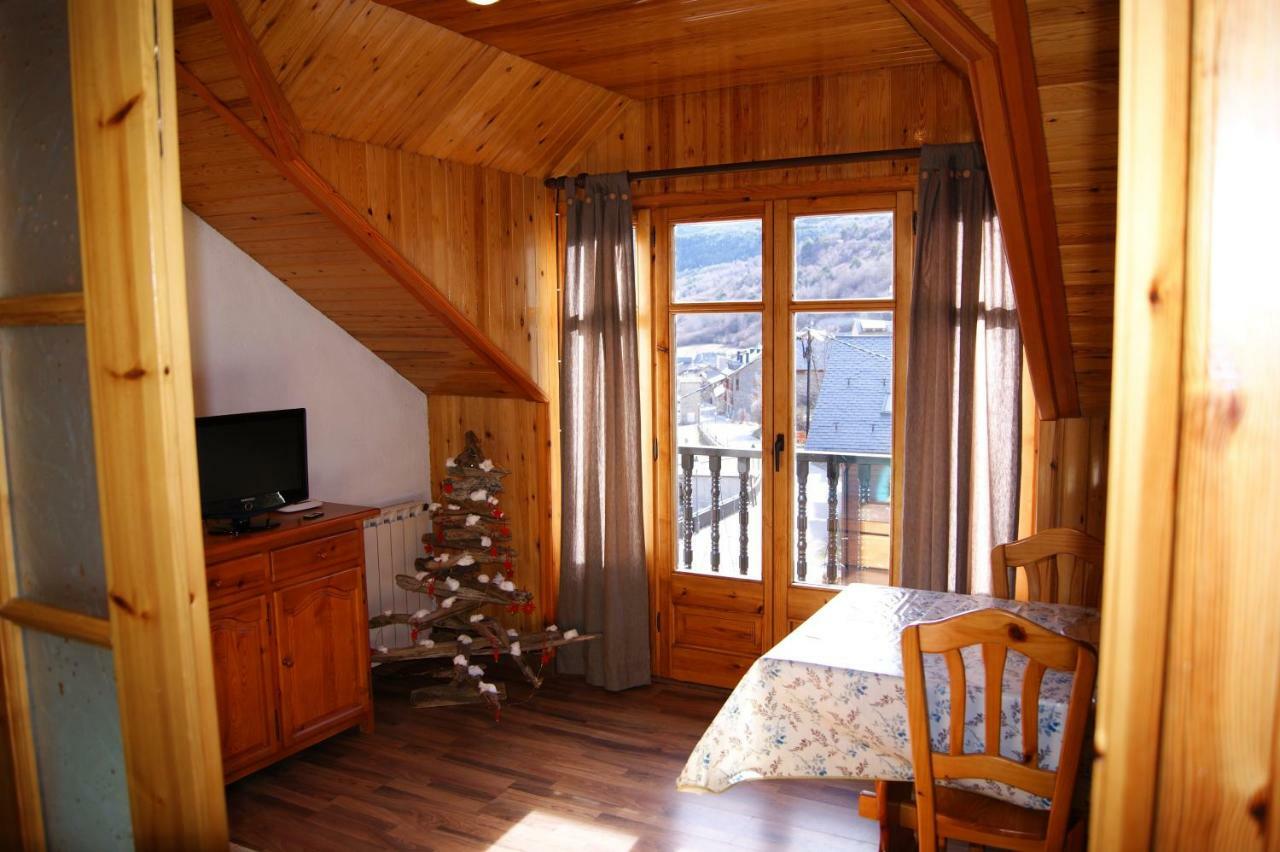 Apartaments Pont Romànic Espot Extérieur photo