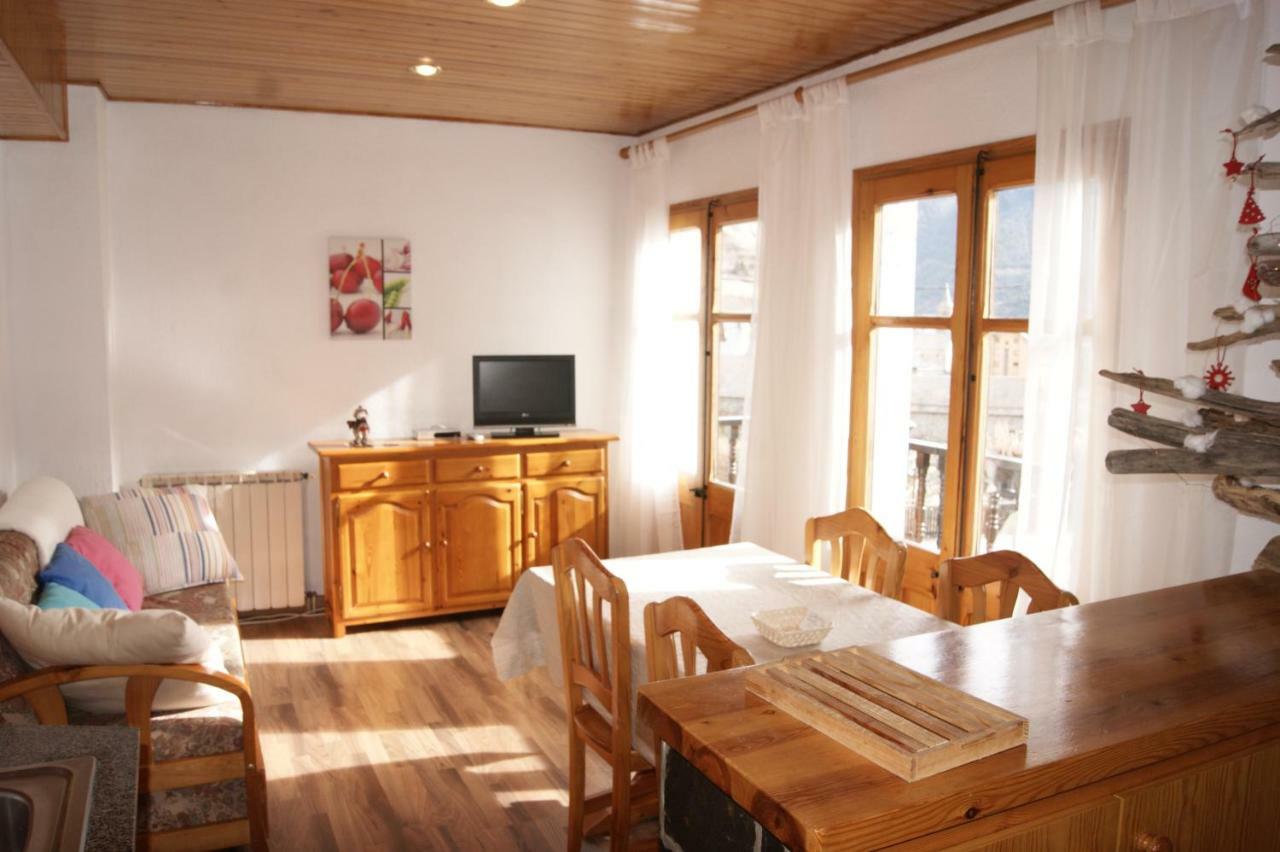 Apartaments Pont Romànic Espot Extérieur photo